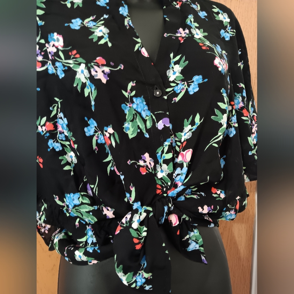 Anthropologie Maeve Aveiro Flutter-sleeved Buttondown size XS - Picture 3 of 11